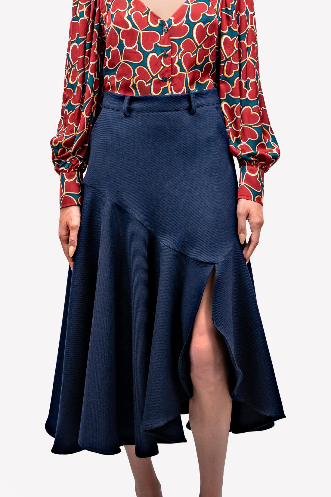 3 Garments That You Need in Your Wardrobe to Be Effortless Stylish