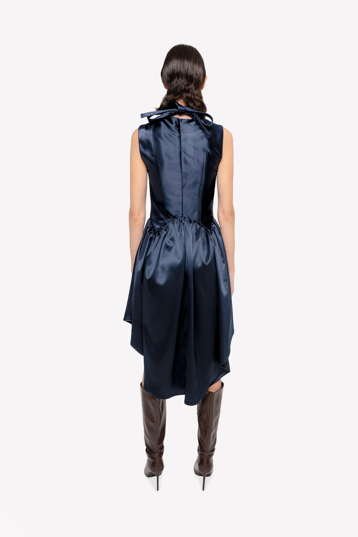 Robe midi à godets Caroline – portée, vue de dos