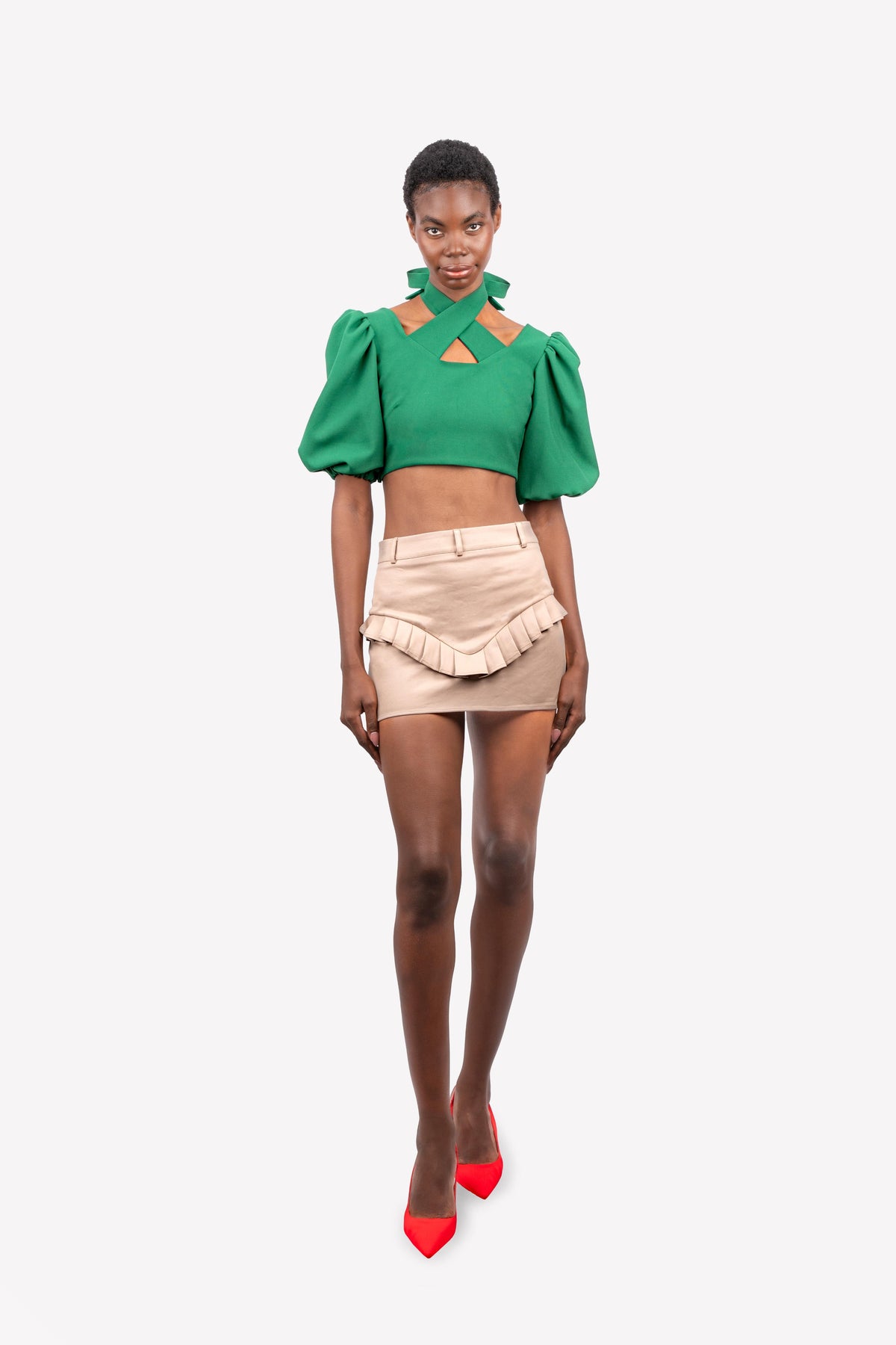 Crop top vert Marie Pierra à manches bouffantes – portée, vue de face