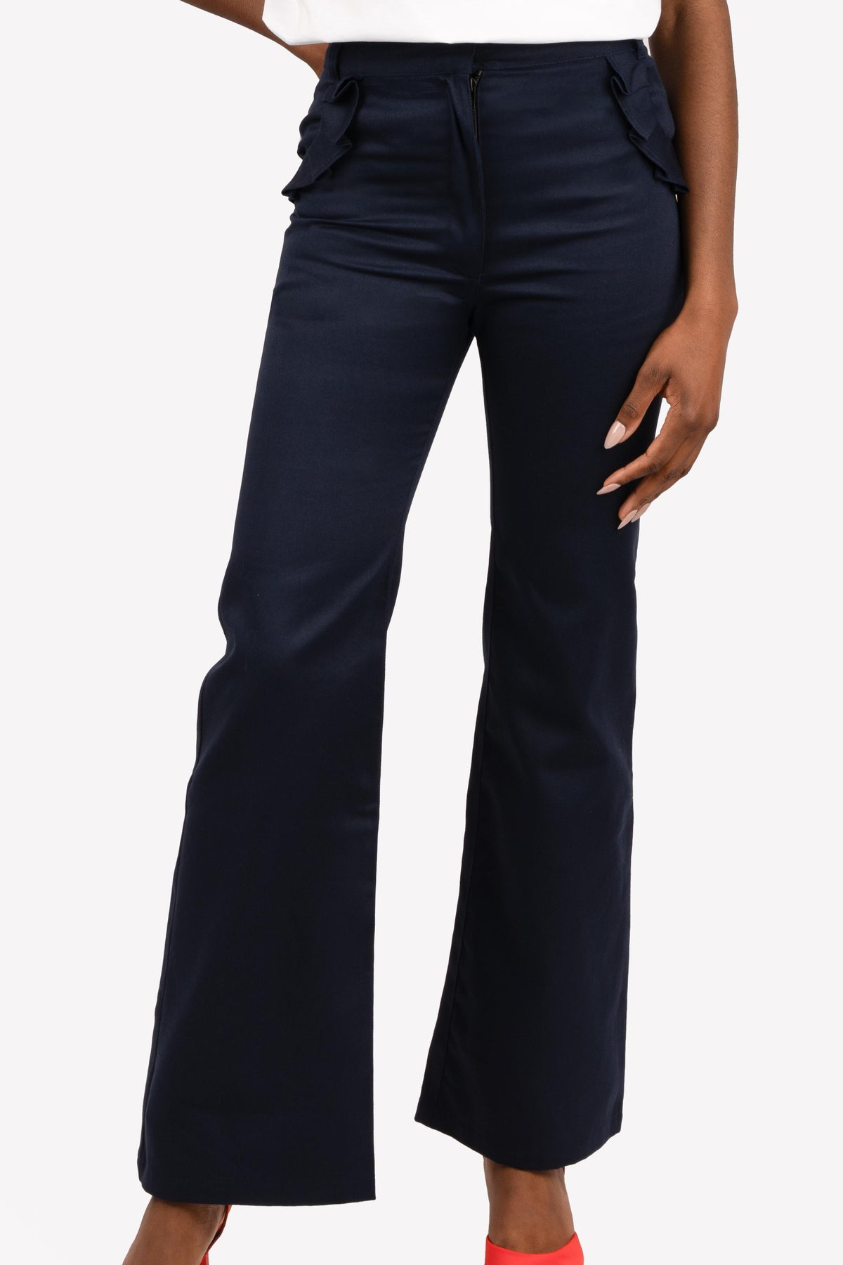 Pantalon évasé taille haute Rina – détail devant
