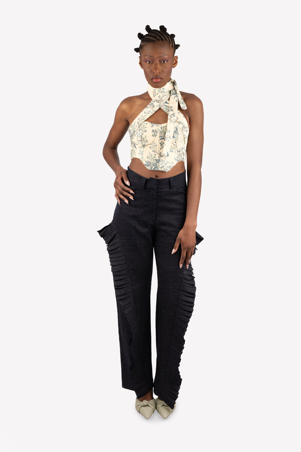 Pantalon plissés taille haute devant
