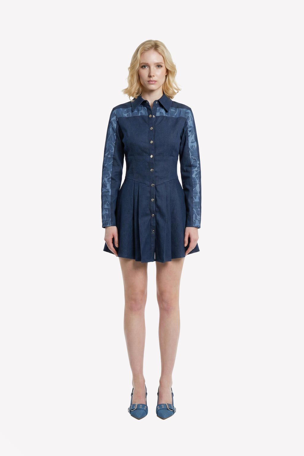 Robe Kacey
