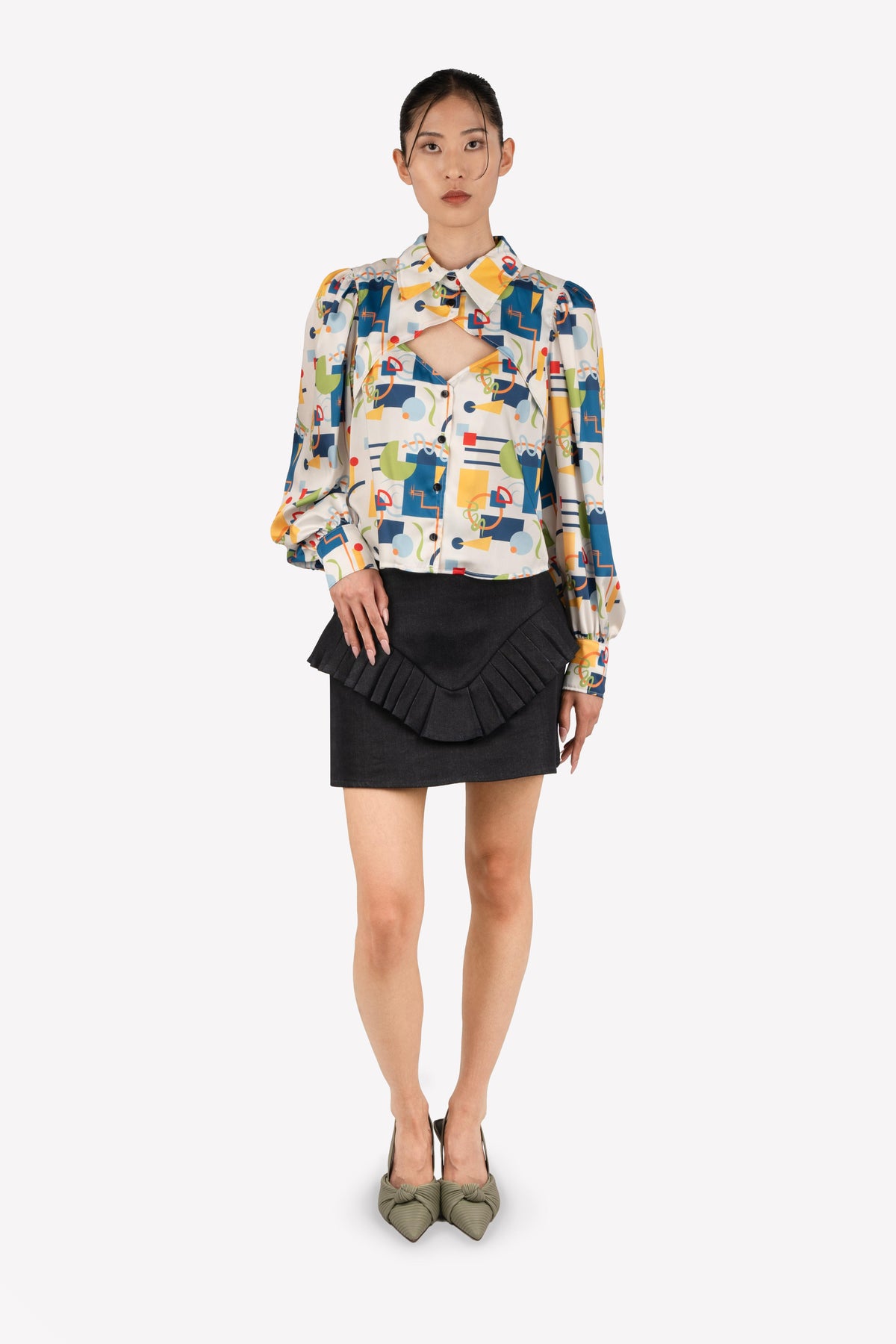 Angèle Kandinsky print shirt – worn, front view