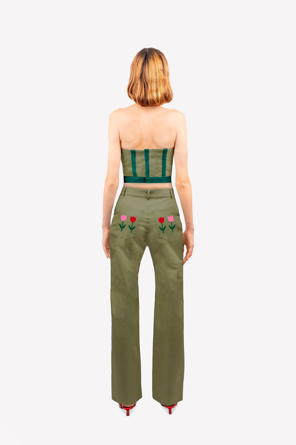 pantalon vert taille haute dos